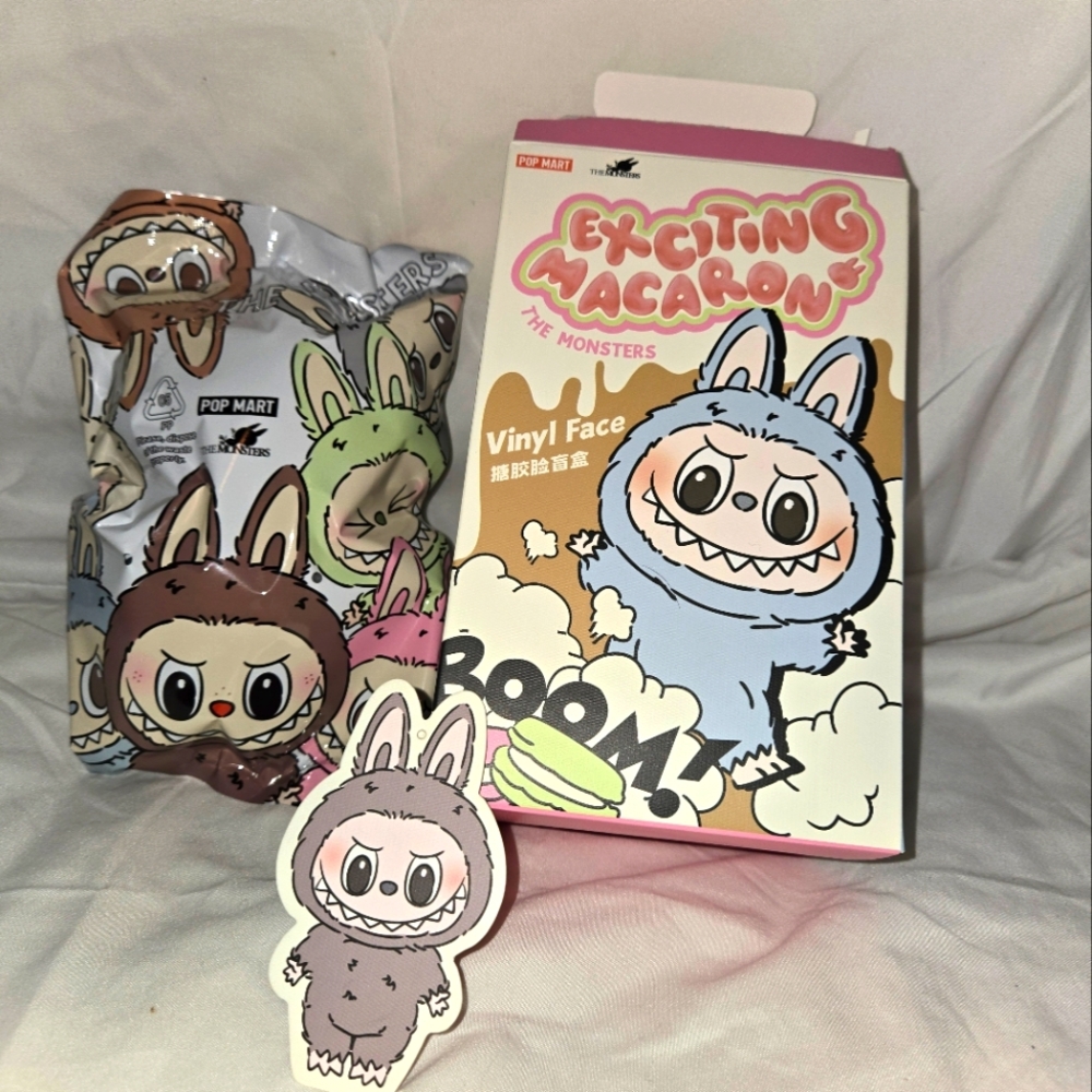 100% Authentic 🌰 Pop Mart Labubu “Exciting Macaron” – Sesame Bean Plush
